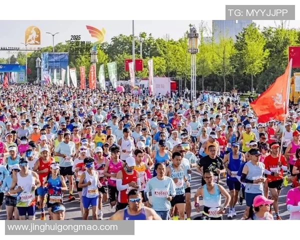 中国马拉松赛再创佳绩 参赛人数突破新纪录激发全民健身热潮 中国马拉松赛再创佳绩 参赛人数突破新纪录激发全民健身热潮