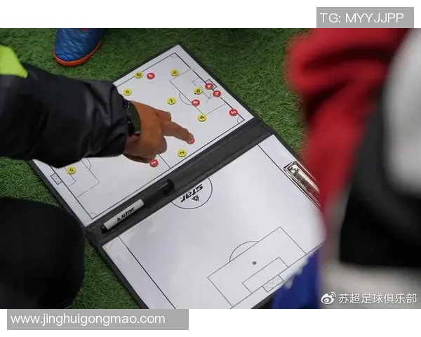 战术革新与教练风格如何激发足球八卦新热潮与话题讨论 战术革新与教练风格如何激发足球八卦新热潮与话题讨论