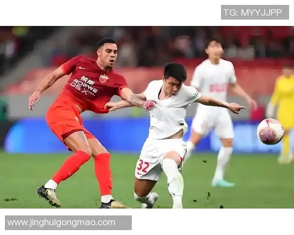 中超焦点战：上海海港对阵广州恒大的精彩回顾